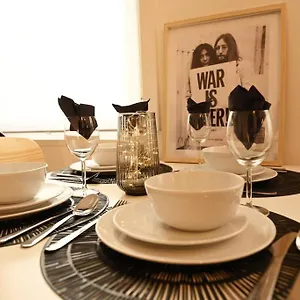 Stylish Duplex In The Heart Of Centre Apartment